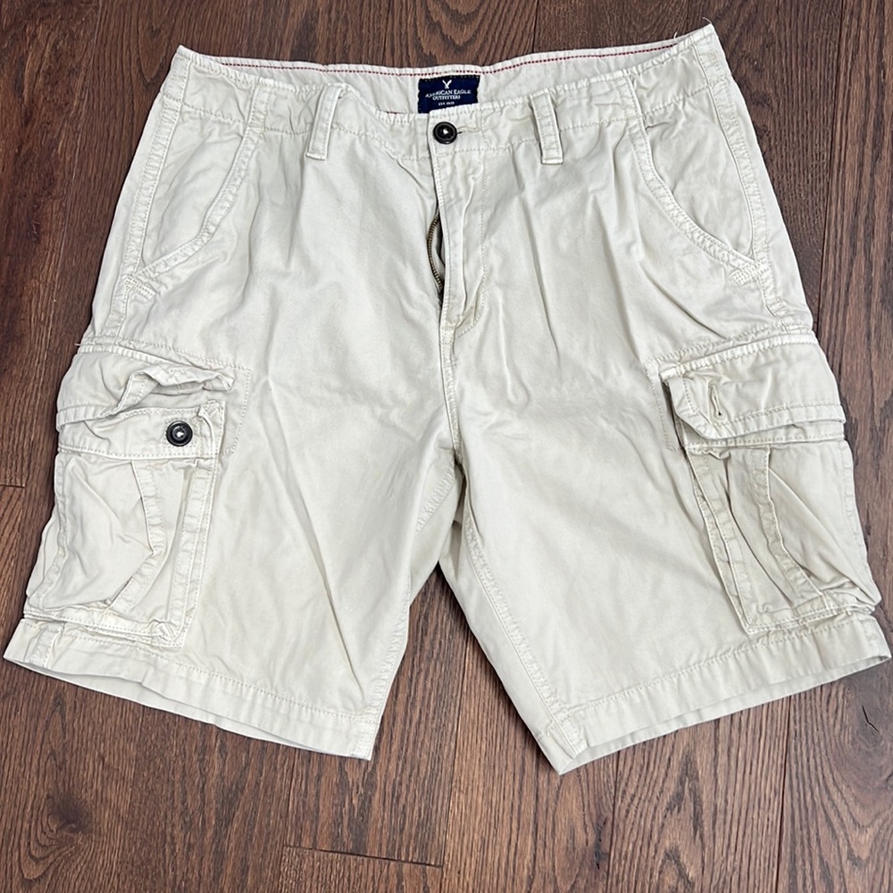 Men’s American Eagle shorts